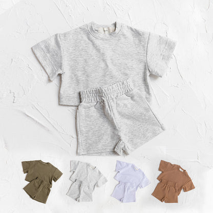 Completo Estivo Bambino in Cotone – T-shirt e Shorts