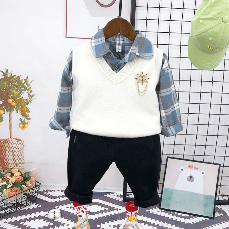 Completo Elegante Bimbo 3 Pezzi – Camicia a Quadri, Gilet Bianco e Pantaloni Neri