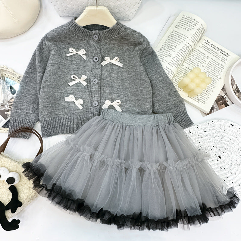 Completo Bimba Elegante Invernale  Cardigan Grigio con Fiocchi e Gonna in Tulle