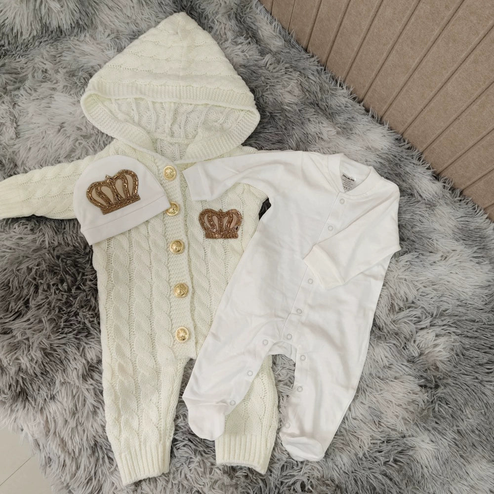 Completo neonato 3 pezzi con tutina e cardigan in maglia con corona