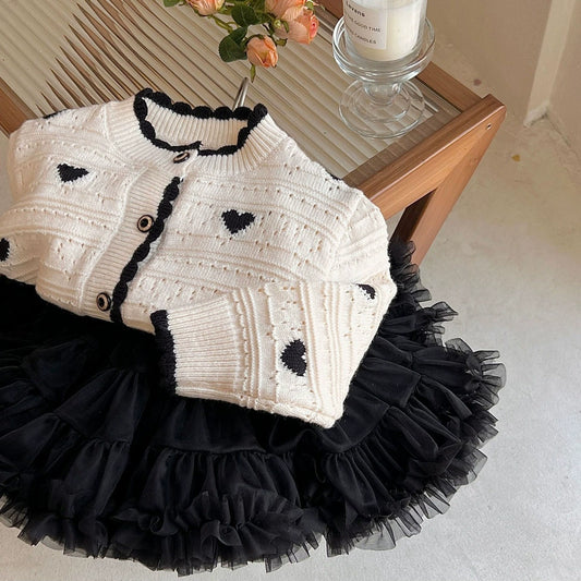 Vestitino Elegante Bimba con Cardigan Cuori e Gonna in Tulle – Chic & Romantico