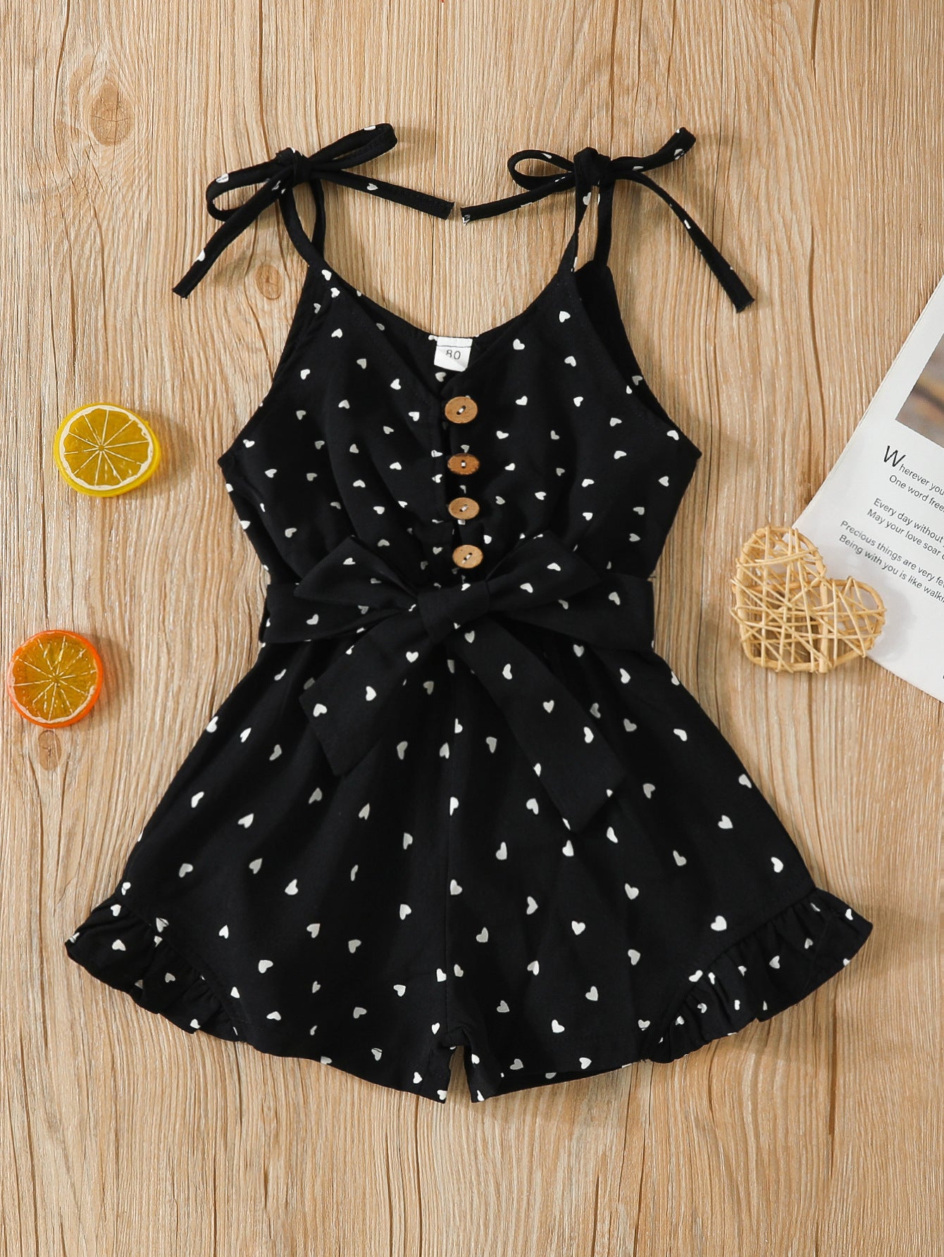 Tuta estiva bambina con cuoricini – Nero con fiocco e volant