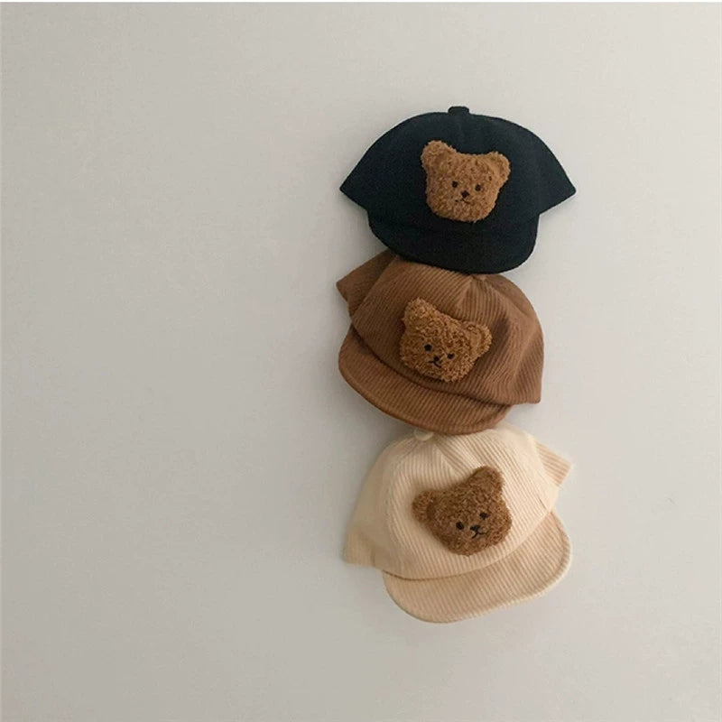 Cappellino Bimbo con Orsetto in Peluche – Vari Colori
