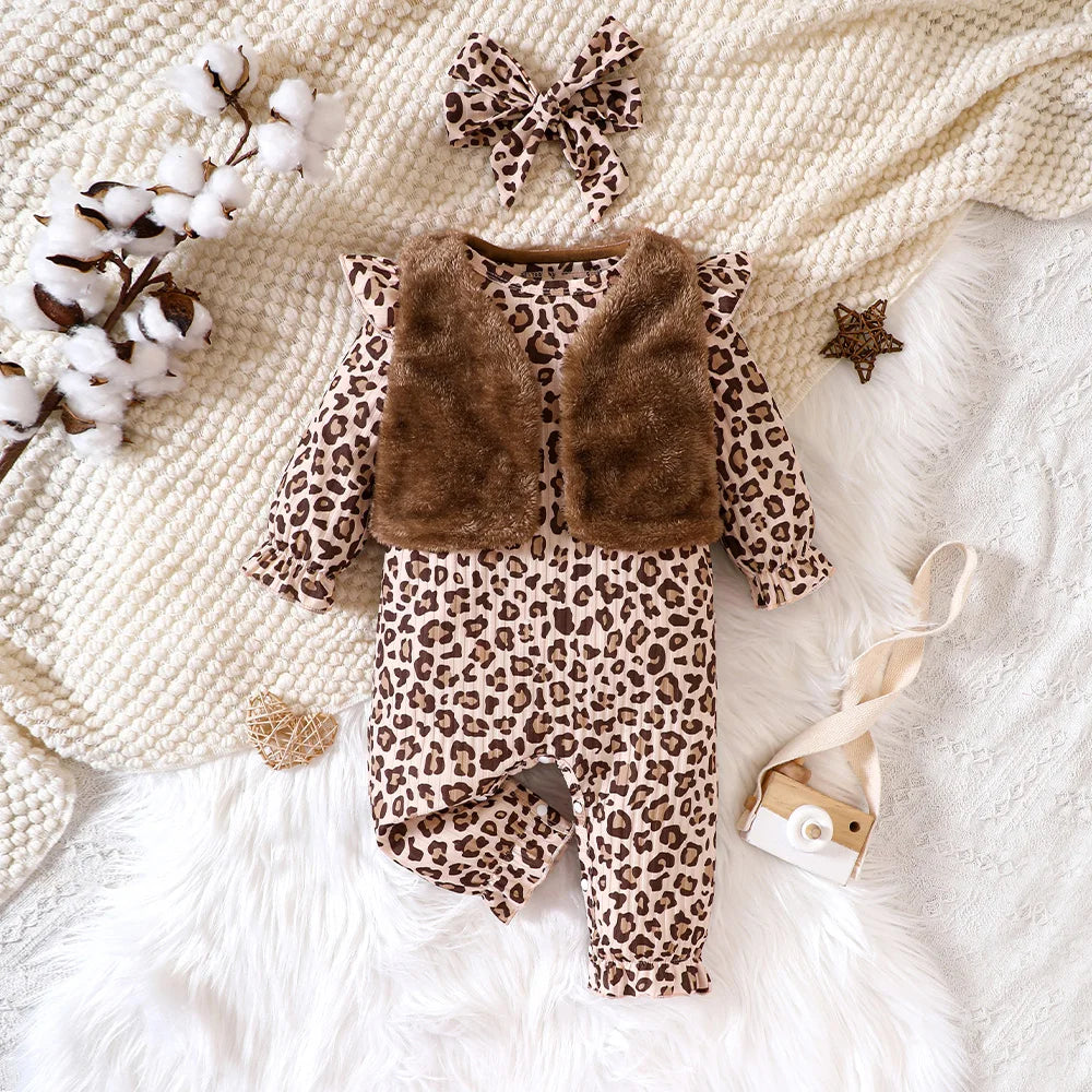 Conjunto niña 3 piezas estampado leopardo con chaleco