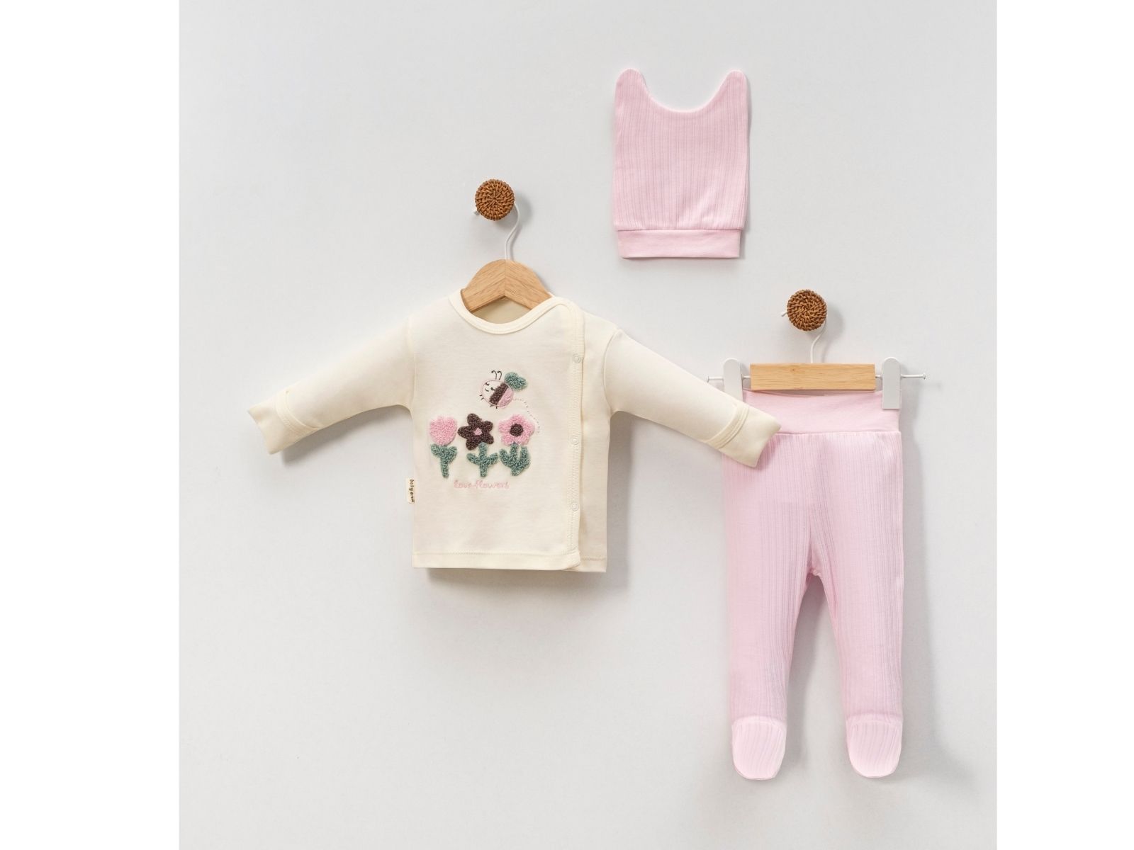 Set Neonato 3 Pezzi "Bee Happy"  Maglia, Pantaloni e Cuffietta Rosa