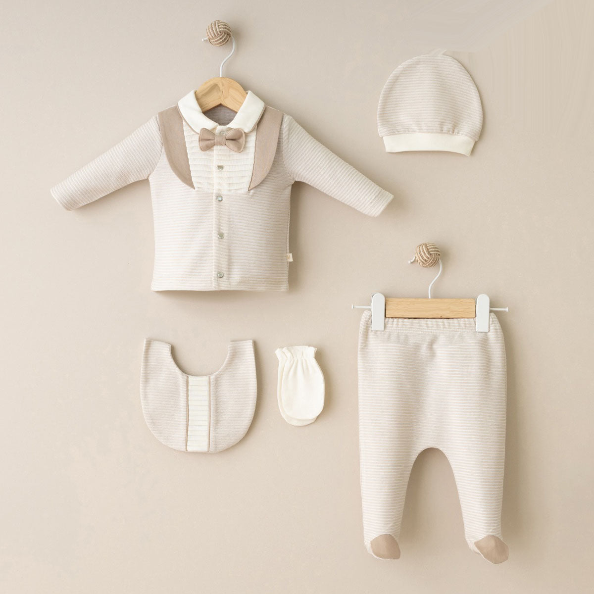 Set Neonato/ Bimbo Elegante Beige in cotone