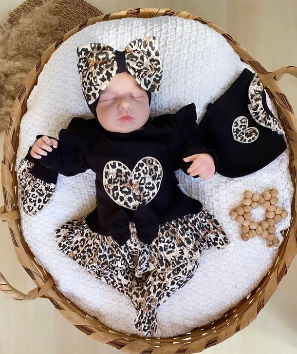 Set Nascita 5 pezzi Neonata/ Bimba "Wild Chic" Animalier