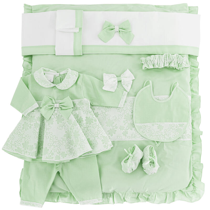 Set Corredino Prima Nascita Verde – Delicatezza e Stile per la Tua Principessina