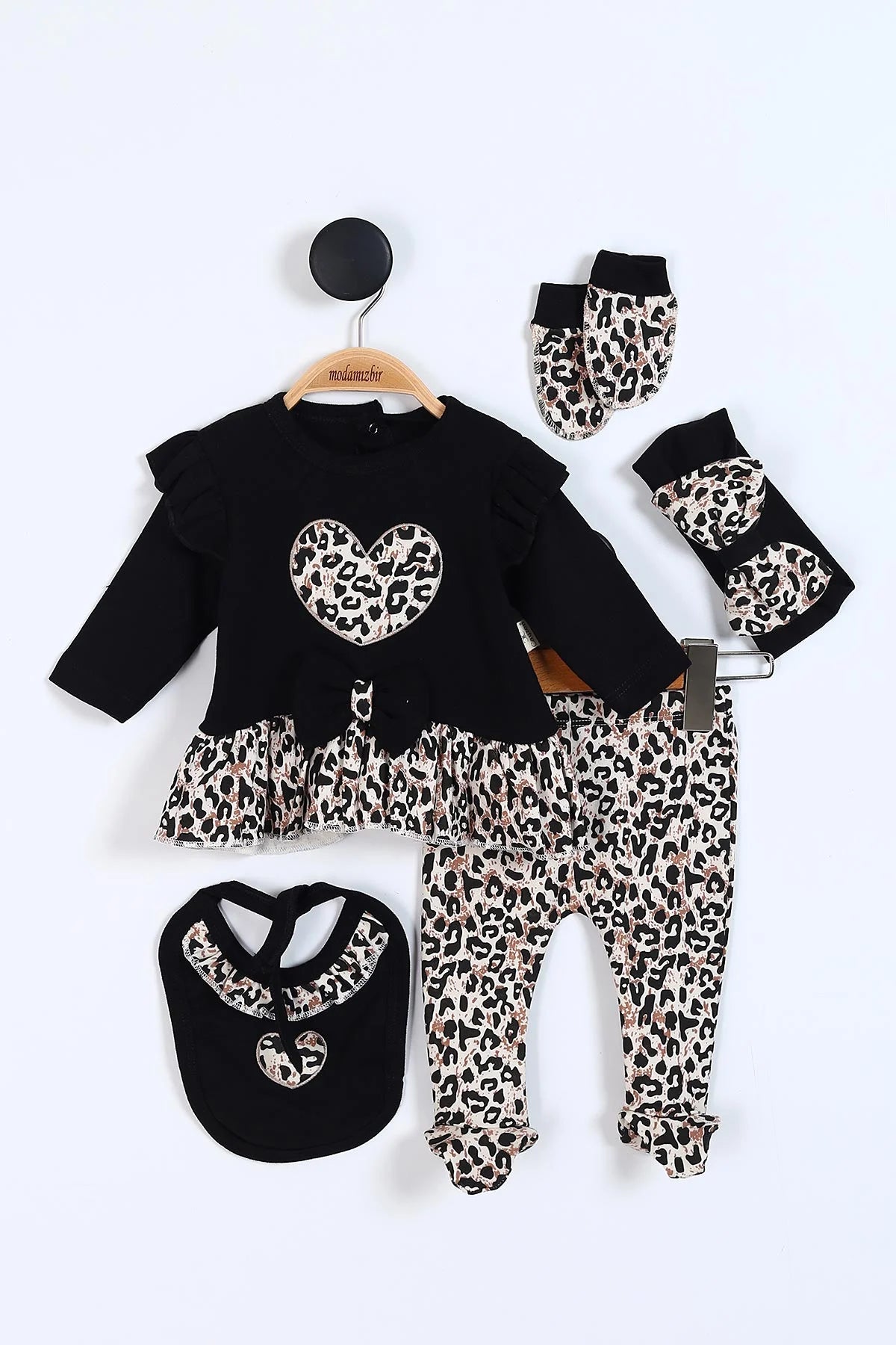 Set Nascita 5 pezzi Neonata/ Bimba "Wild Chic" Animalier